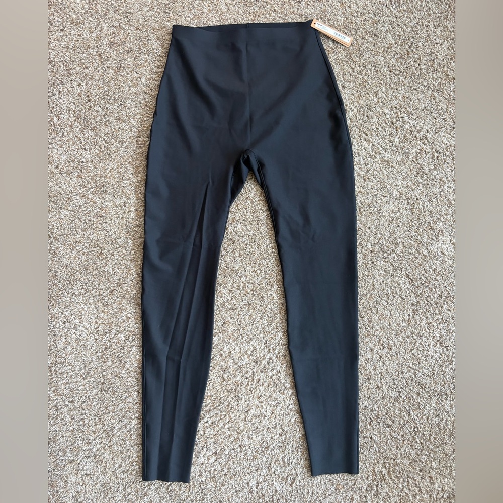 SKIMS BODY LEGGING
